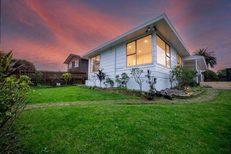Photo of property in 40 Mckinstry Avenue, Mangere East, Auckland, 2024