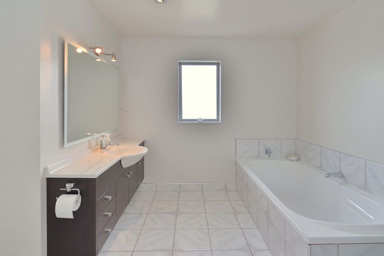 Photo of property in 54 Wyndham Street, Papanui, Christchurch, 8053