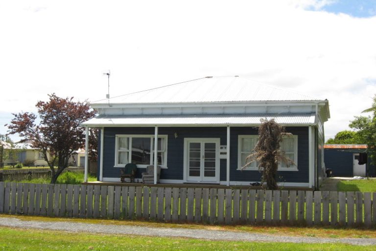 Photo of property in 153 Peel Street, Westport, 7825