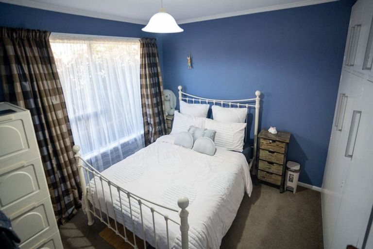 Photo of property in 35 Montclare Avenue, Avonhead, Christchurch, 8042