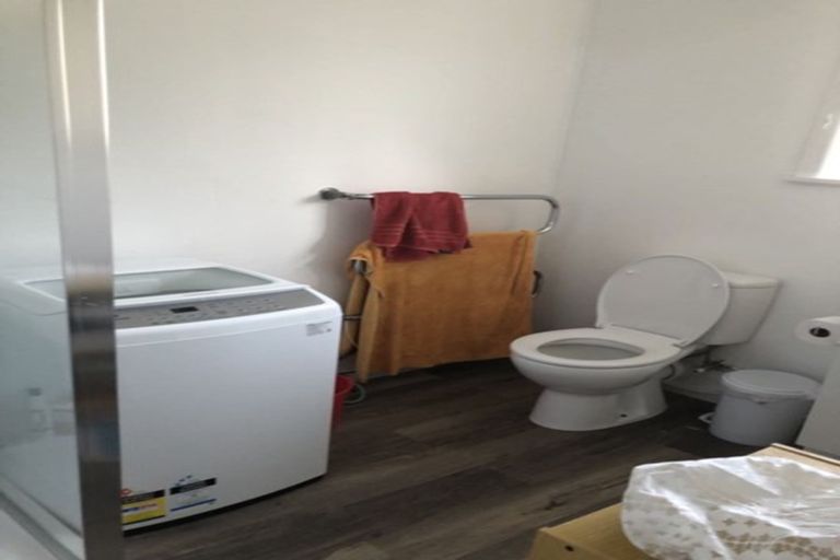 Photo of property in 8 Cheryl Place, Hillcrest, Auckland, 0627