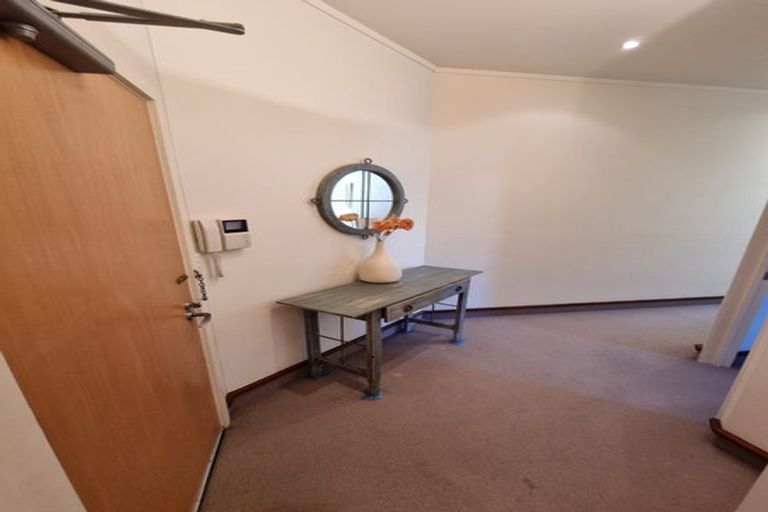 Photo of property in 5/37 Majoribanks Street, Mount Victoria, Wellington, 6011