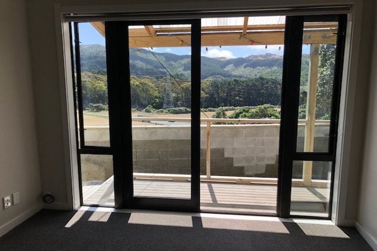 Photo of property in 124 Curtis Street, Northland, Wellington, 6012