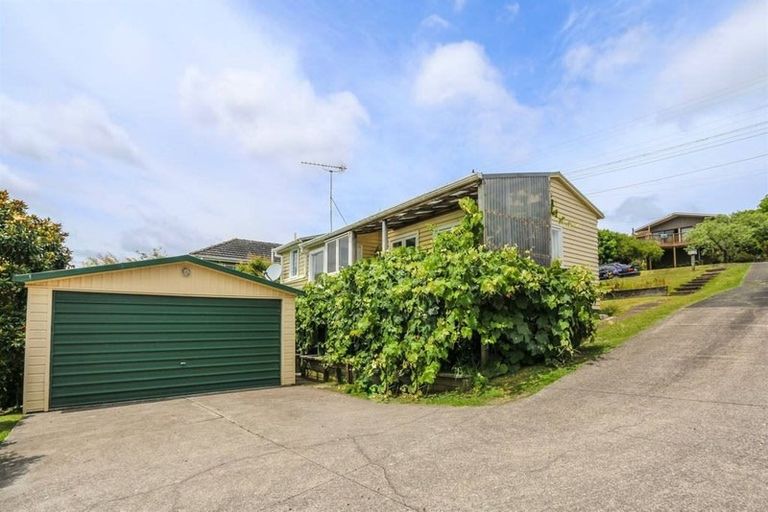 Photo of property in 34 Evans Road, Glen Eden, Auckland, 0602