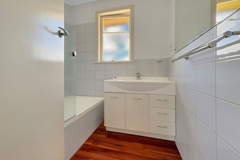 Photo of property in 21 Brocas Avenue, Hillcrest, Hamilton, 3216