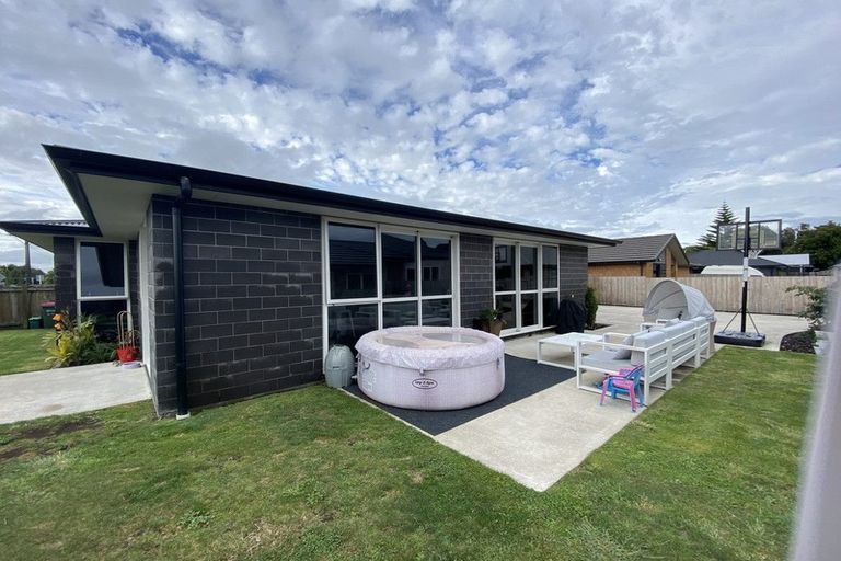 Photo of property in 3 Nukuroa Close, Waitara, 4320