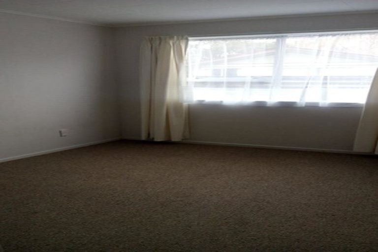 Photo of property in 22 Indiana Grove, Totara Park, Upper Hutt, 5018