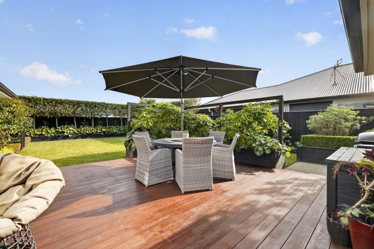 Photo of property in 7 Wattle Lane, Rangiora, 7400
