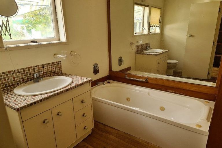 Photo of property in 9 Rangitira Avenue, Takapuna, Auckland, 0622