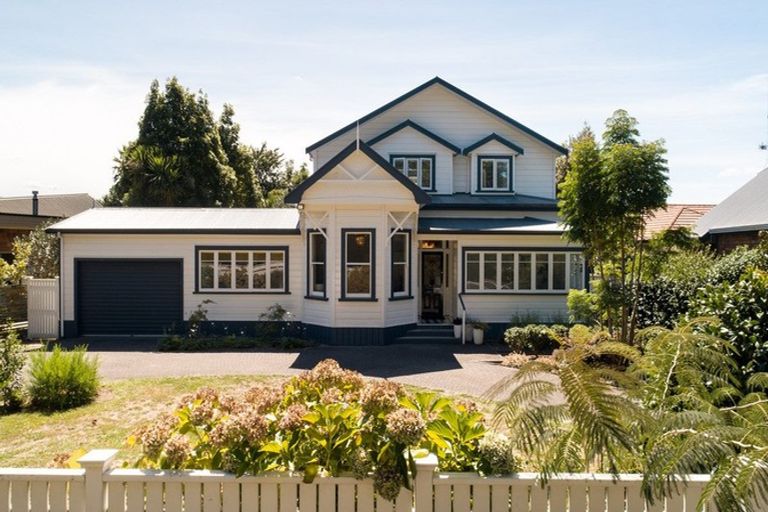 Photo of property in 22 Thornton Road, Cambridge, 3434