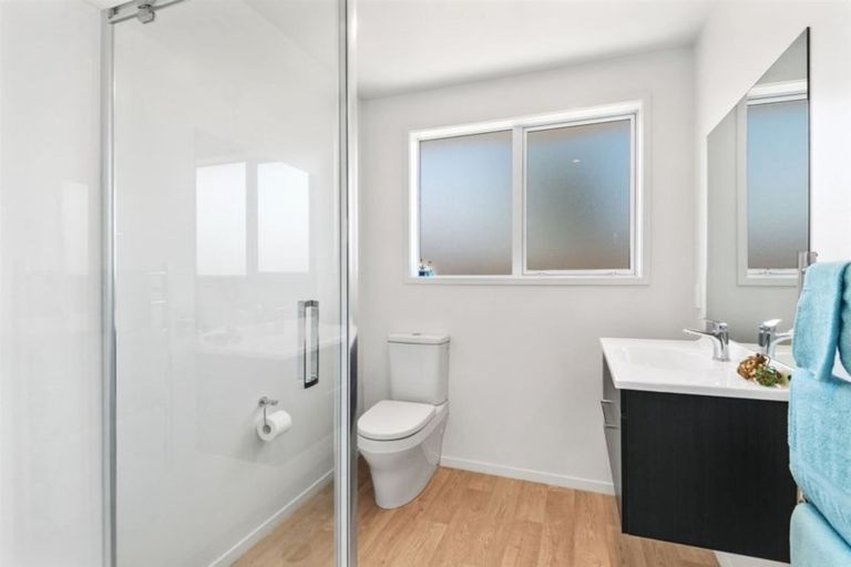 Photo of property in 9 Betula Place, Parklands, Christchurch, 8083