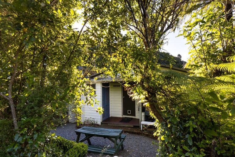 Photo of property in 659 Queen Charlotte Drive, Havelock, Picton, 7281