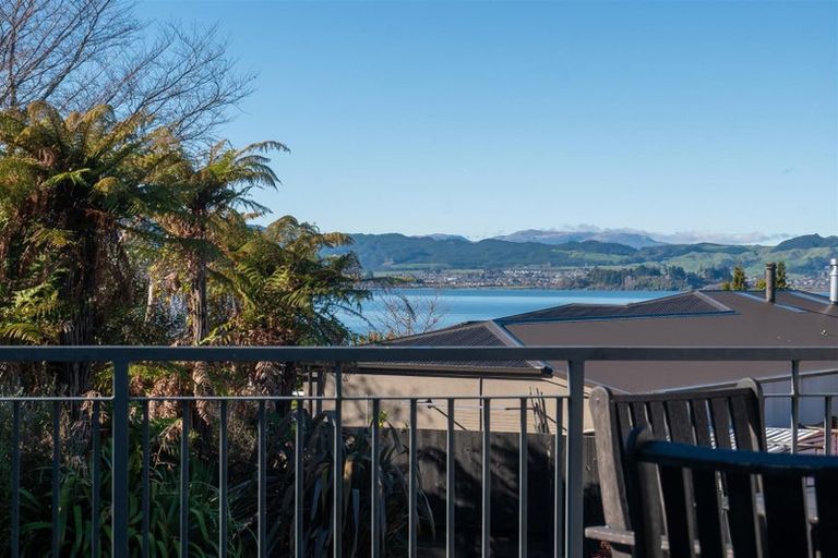 Photo of property in 168a Kawaha Point Road, Kawaha Point, Rotorua, 3010