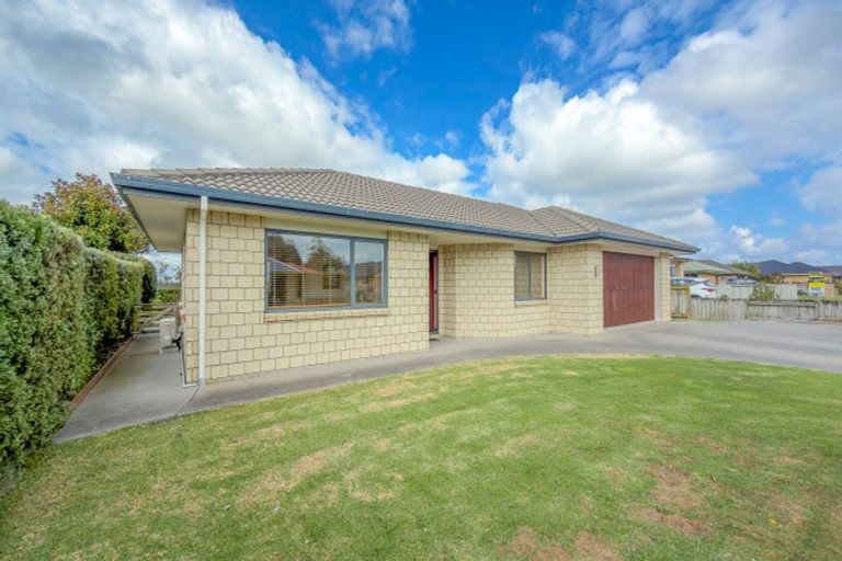 Photo of property in 15 Benner Drive, Ngatea, 3503