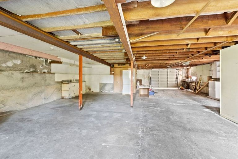 Photo of property in 8 Pembroke Street, Westown, New Plymouth, 4310