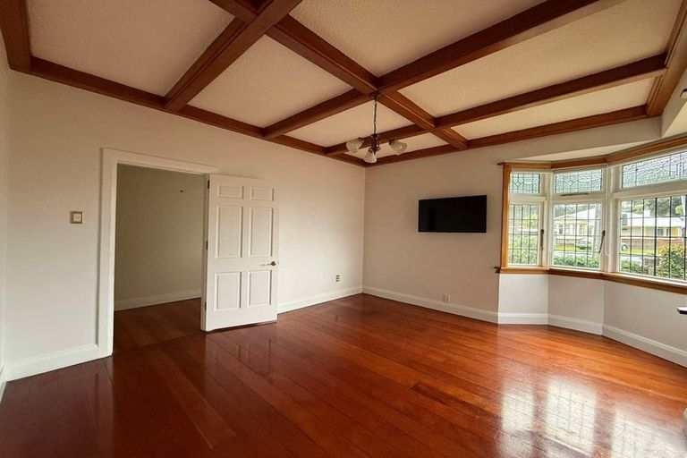 Photo of property in 1 Para Street, Miramar, Wellington, 6022