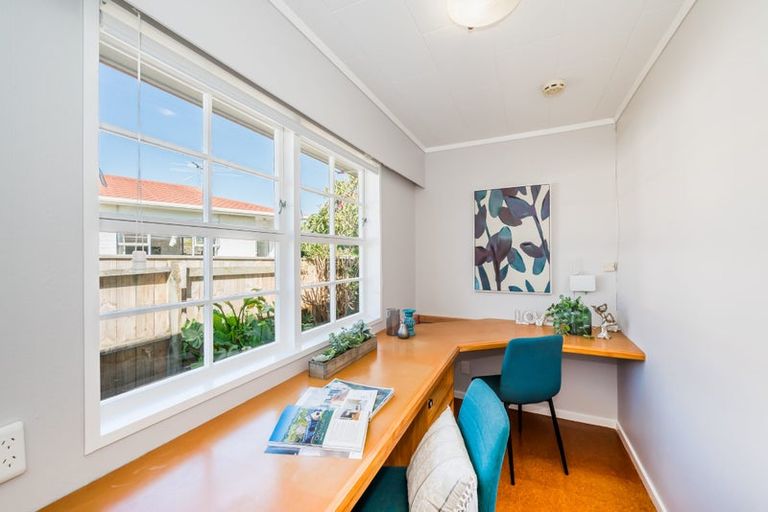 Photo of property in 31 Nimmo Avenue, Waikanae, 5036