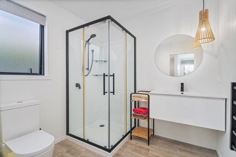 Photo of property in 128 Kupe Drive, Whitianga, 3510