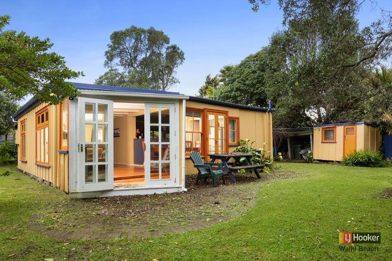 Photo of property in 2 Snell Crescent, Waihi Beach, 3611