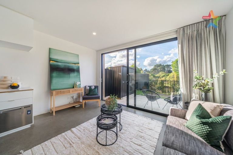 Photo of property in 35 Te Ara O Paetutu, Petone, Lower Hutt, 5012