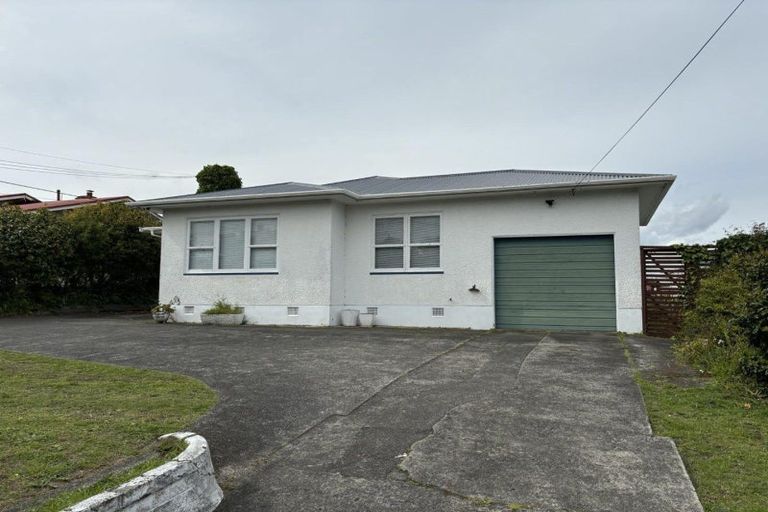 Photo of property in 20 Carlton Avenue, Gonville, Whanganui, 4501