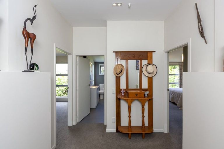 Photo of property in 5 Newry Road, Raumati Beach, Paraparaumu, 5032