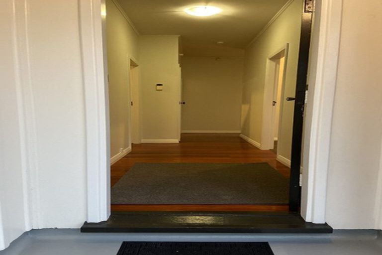 Photo of property in 142 Landscape Road, Mount Eden, Auckland, 1024