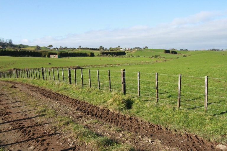 Photo of property in 873 Tariki Road South, Ratapiko, 4390