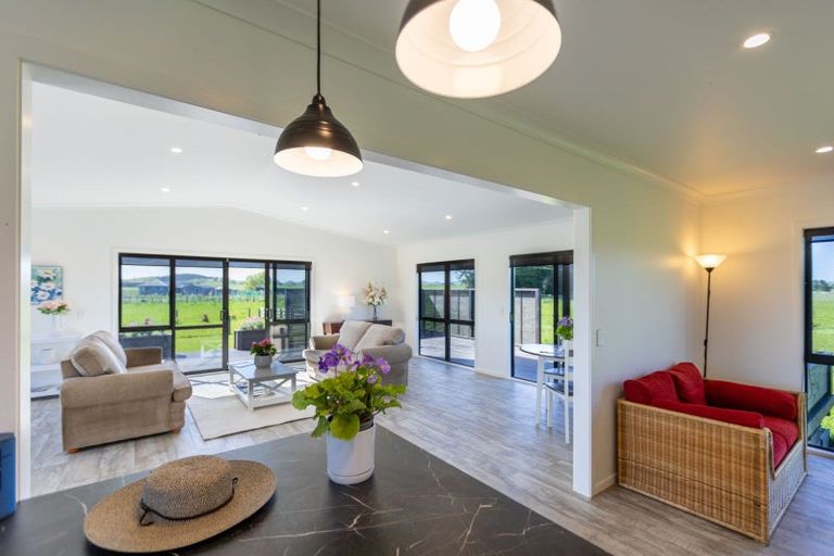 Photo of property in 1 Elm Place, Tikipunga, Whangarei, 0112