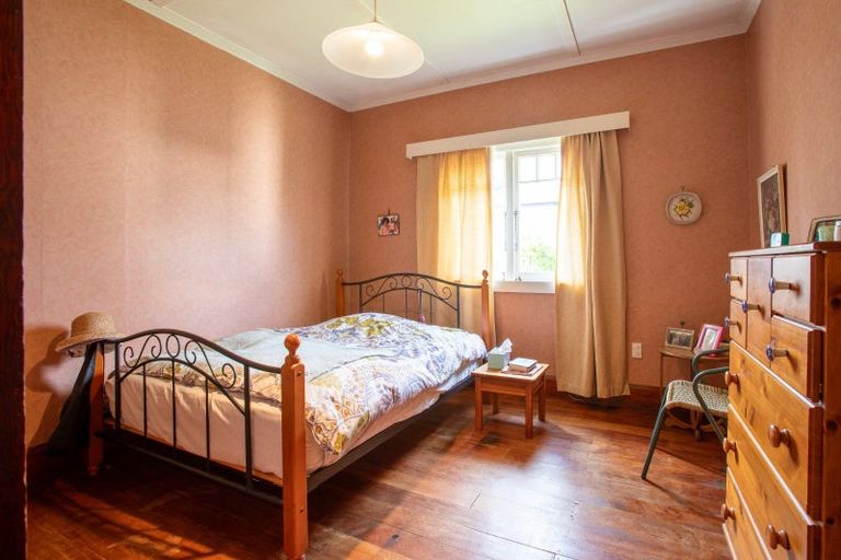 Photo of property in 4 Trafalgar Street, Dannevirke, 4930