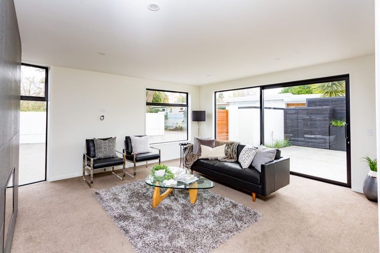 Photo of property in 80c Clyde Road, Ilam, Christchurch, 8041