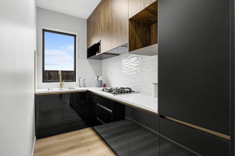 Photo of property in 39 Park Green Avenue, Rosehill, Papakura, 2113