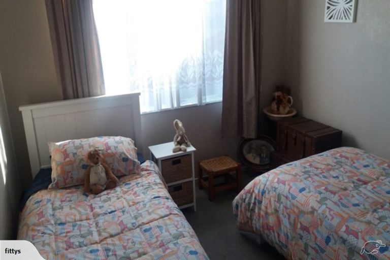 Photo of property in 11 Kensington Place, Fairfield, Hamilton, 3214