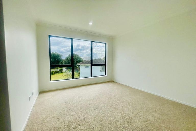 Photo of property in 8a Neems Place, Manurewa, Auckland, 2102