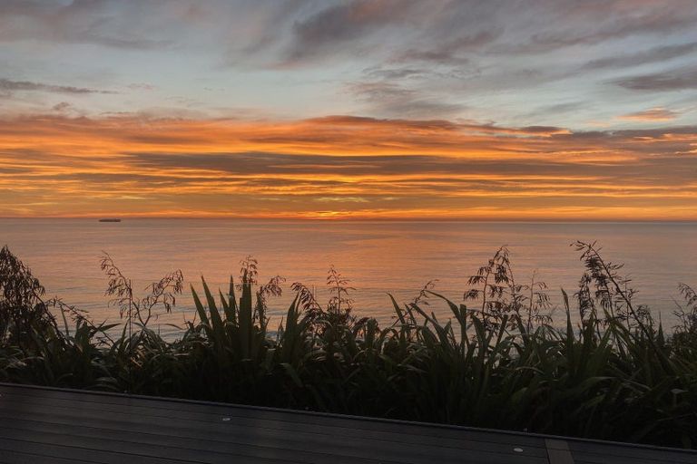 Photo of property in 132 Priestley Terrace, Bluff Hill, Napier, 4110