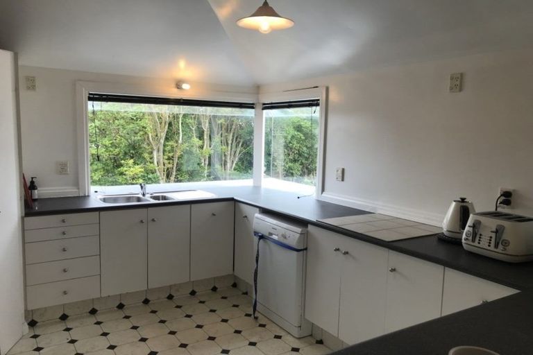 Photo of property in 34 Mandalay Terrace, Khandallah, Wellington, 6035