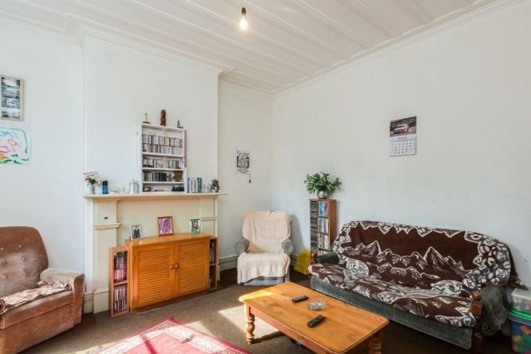 Photo of property in 352 South Road, Caversham, Dunedin, 9012