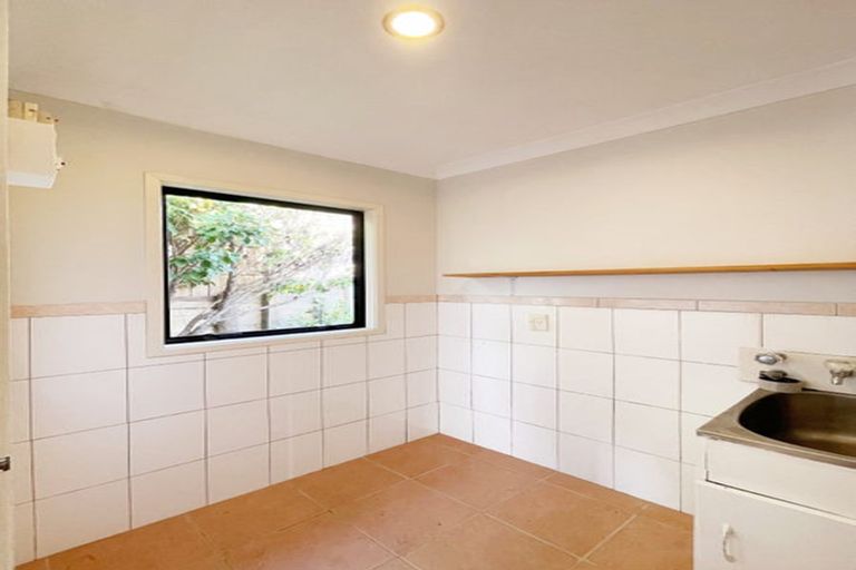 Photo of property in 2/9 Danube Lane, Glen Eden, Auckland, 0602