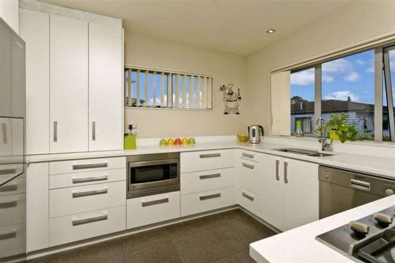 Photo of property in The Rise, 7/11 Hatfield Place, Albany Heights, Auckland, 0632