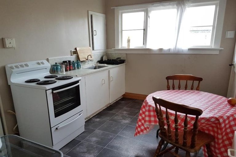 Photo of property in 137 Centre Street, Heidelberg, Invercargill, 9812