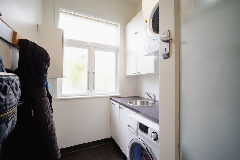 Photo of property in 72 Forbury Road, Saint Clair, Dunedin, 9012