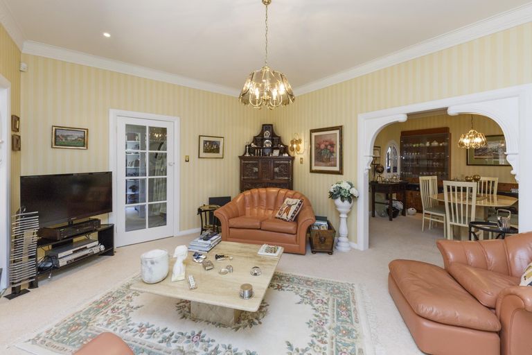 Photo of property in 302 Park Road, Hokowhitu, Palmerston North, 4410