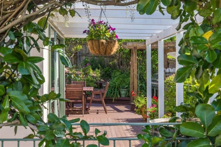 Photo of property in 25 Admiralty Rise, Gulf Harbour, Whangaparaoa, 0930