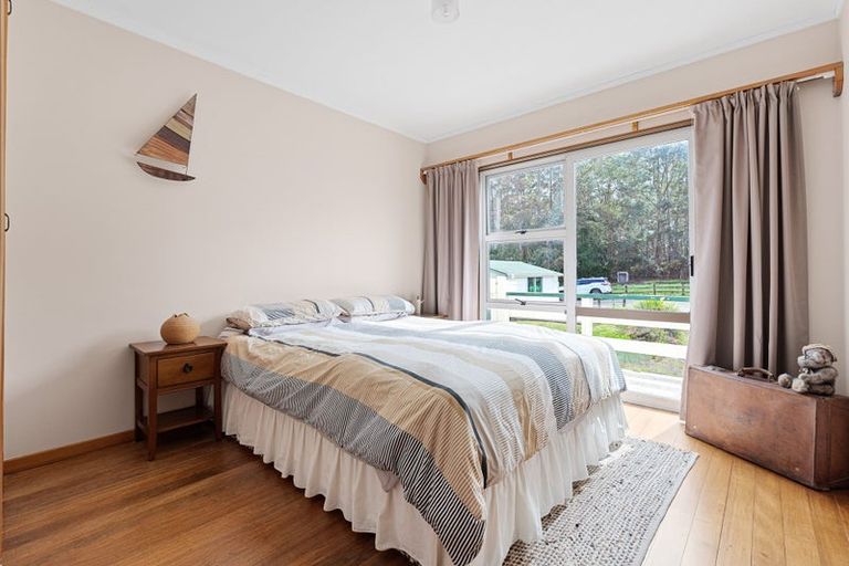 Photo of property in 1 Domain Road, Kawakawa, 0210