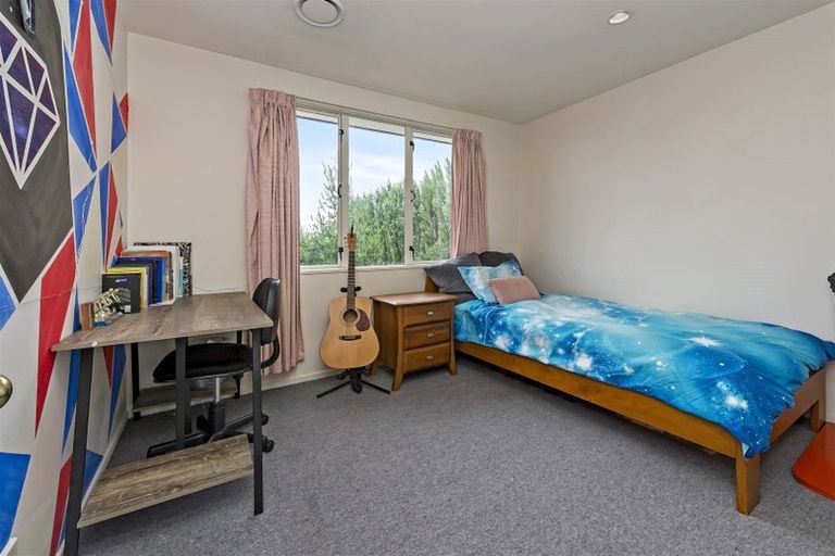 Photo of property in 6 Rosefield Lane, Northcote, Christchurch, 8052