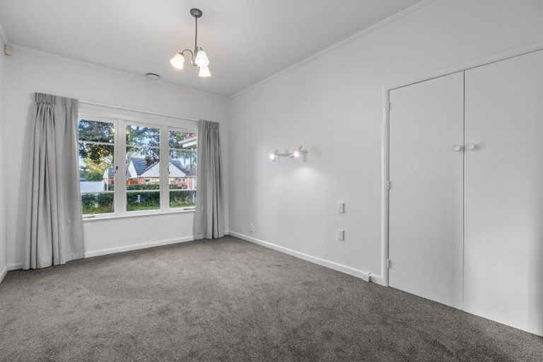 Photo of property in 33 Dalethorpe Avenue, Fairfield, Hamilton, 3214