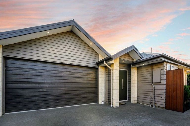 Photo of property in 183a Geraldine Street, Edgeware, Christchurch, 8013