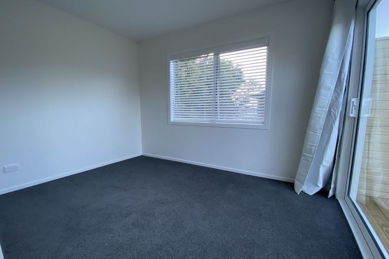 Photo of property in 8a Moera Place, Stanmore Bay, Whangaparaoa, 0932
