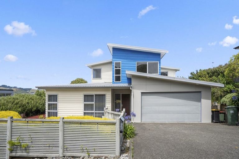 Photo of property in 42 Waverton Terrace, Churton Park, Wellington, 6037