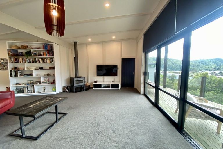 Photo of property in 11a Moana Heights, Waikawa, Picton, 7220